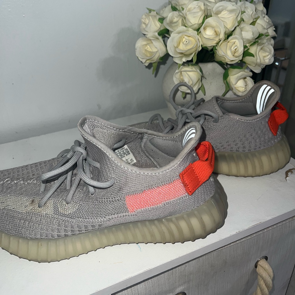 Adidas Yeezy Boost 350 V2 Tail Lights